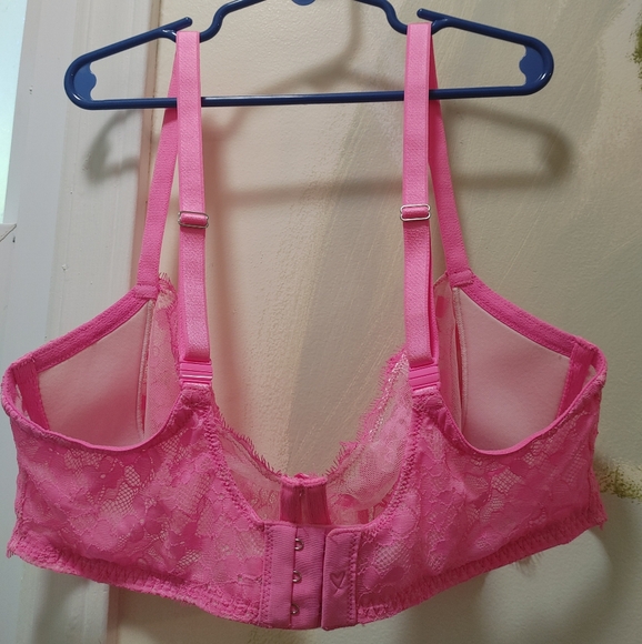 Victoria Secret Sexy Tee Unlimited Demi Bra - Picture 3 of 3